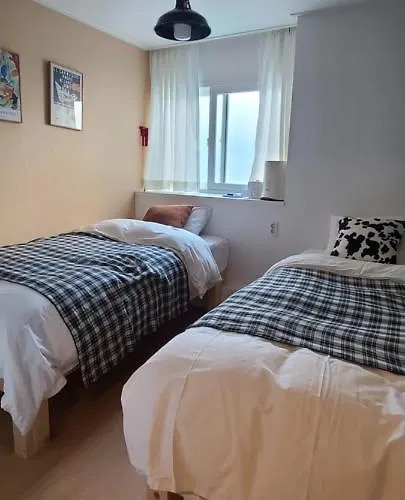 Hostel Ara125