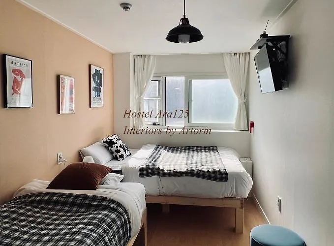 Hostel Ara125